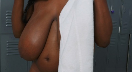 Negra Gabbie Carter Bbc sexy desnuda imágenes