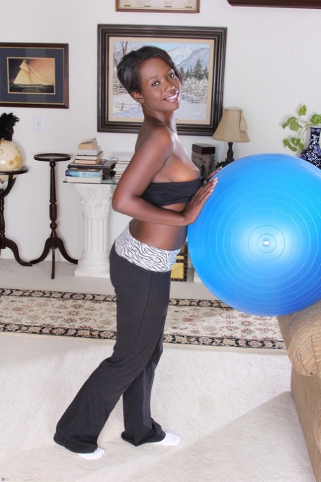 Hermosa MILF africana mejor caliente fotos