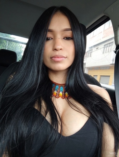 Latina Géminis Lovell Anal hermosa perfecta galerías