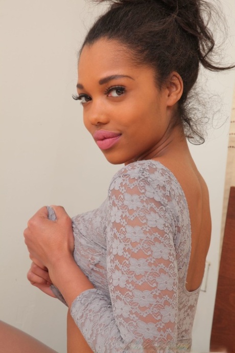 Esposa brasileña gangbang interracial sexy hermosa imagen